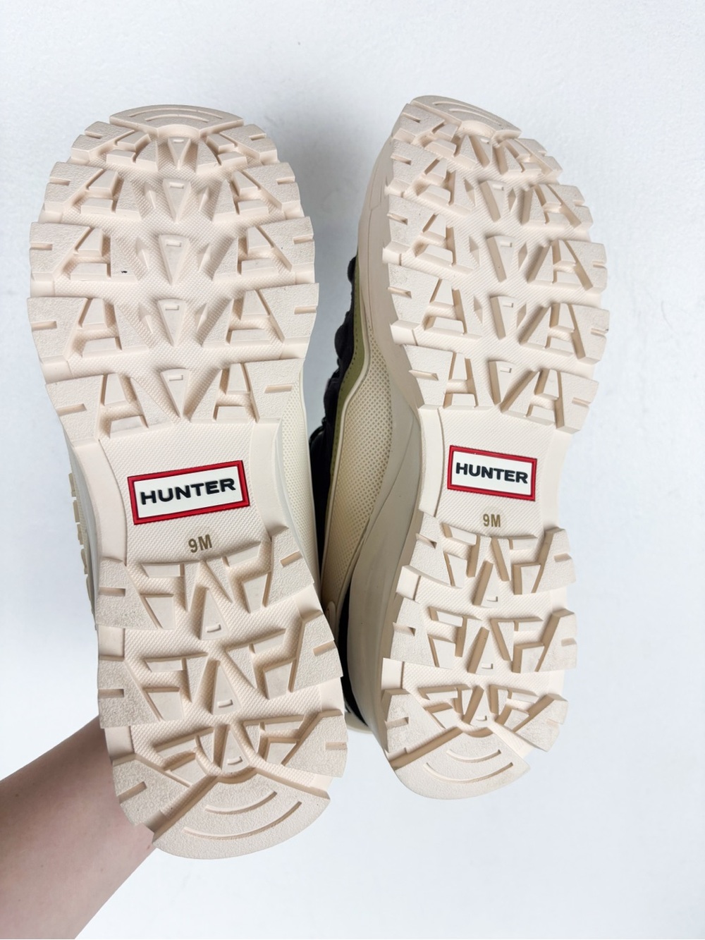 NWT Hunter Nicia Lace-up Casual Waterproof Sneakers Sz 9 - Picture 13 of 13